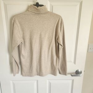 Liz Claiborne Cream Turtleneck Sweater